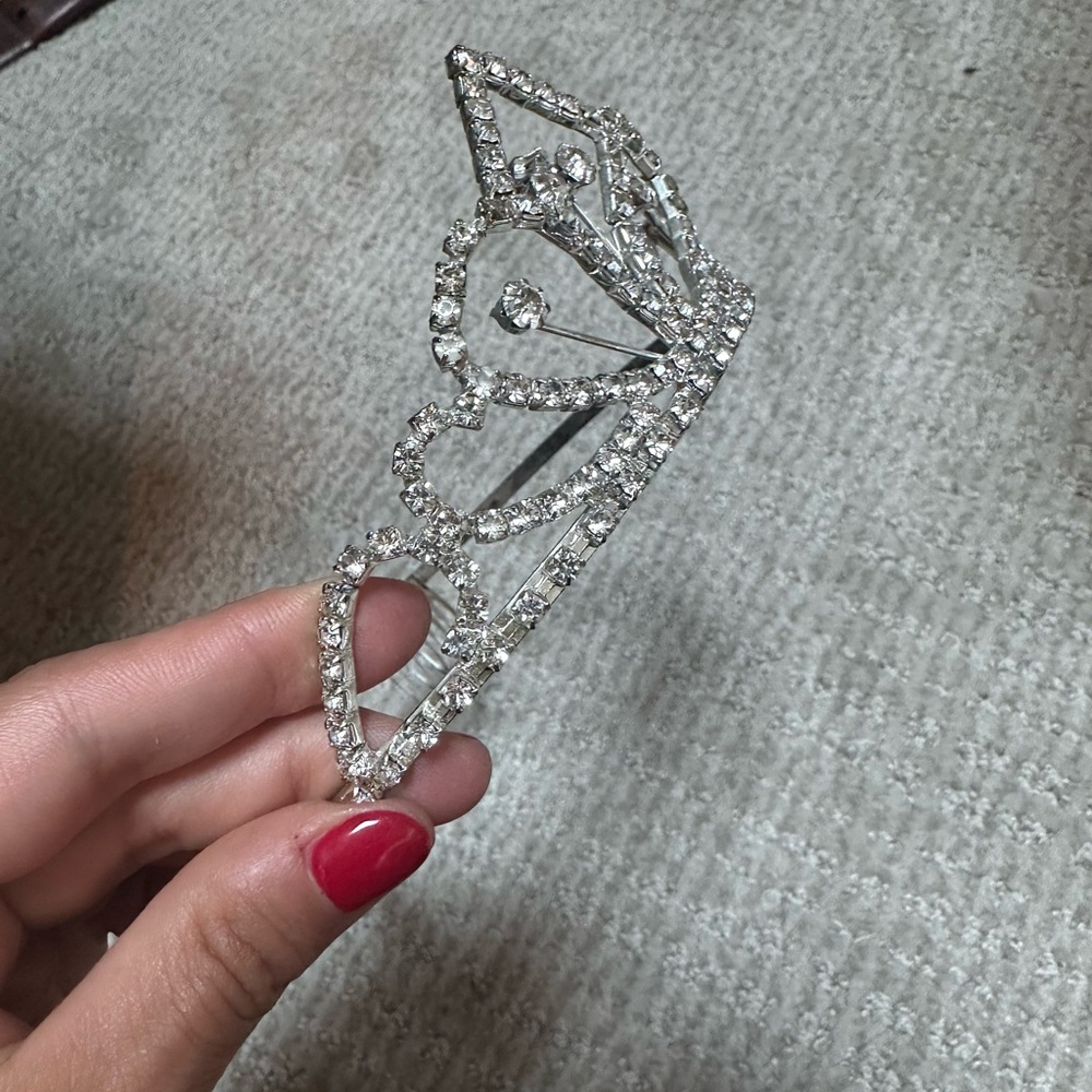 Sparkling Rhinestone Tiara - Picture 3 of 5